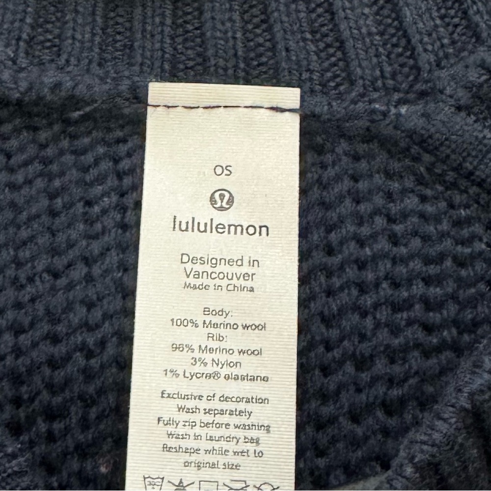 NWT Lululemon On the Go Poncho, True Navy - Picture 10 of 10